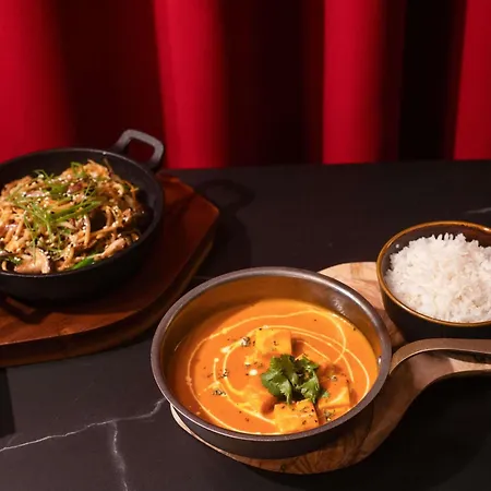 酒店 Tribe Old Town 4*