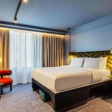 Tribe Old Town 4*