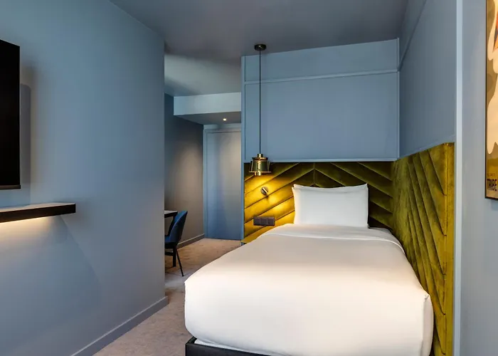 Tribe Old Town Hotel