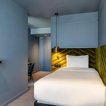 Tribe Old Town Hotel